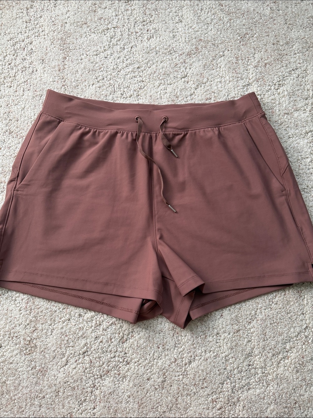 NWOT Old Navy Active Shorts